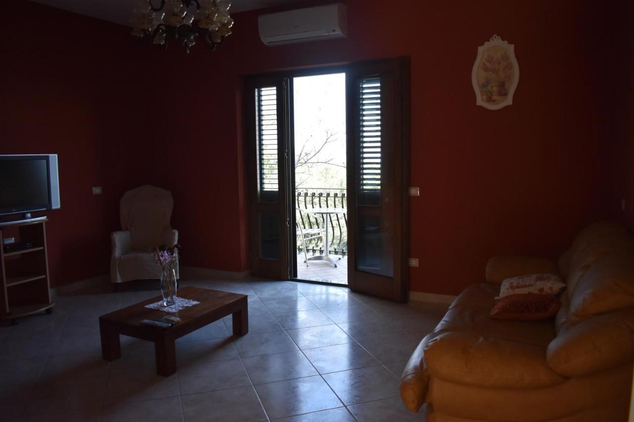 Villa Di Martino 维克艾库塞 外观 照片